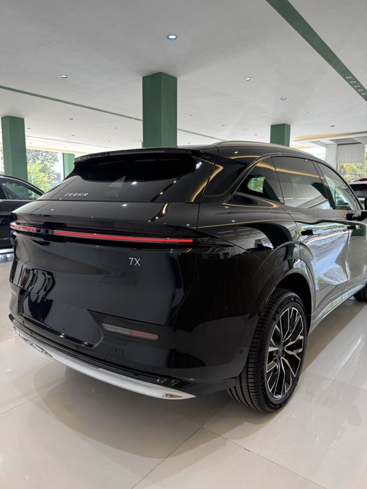 Zeekr 7x Full 4wd garantiya tayyor
