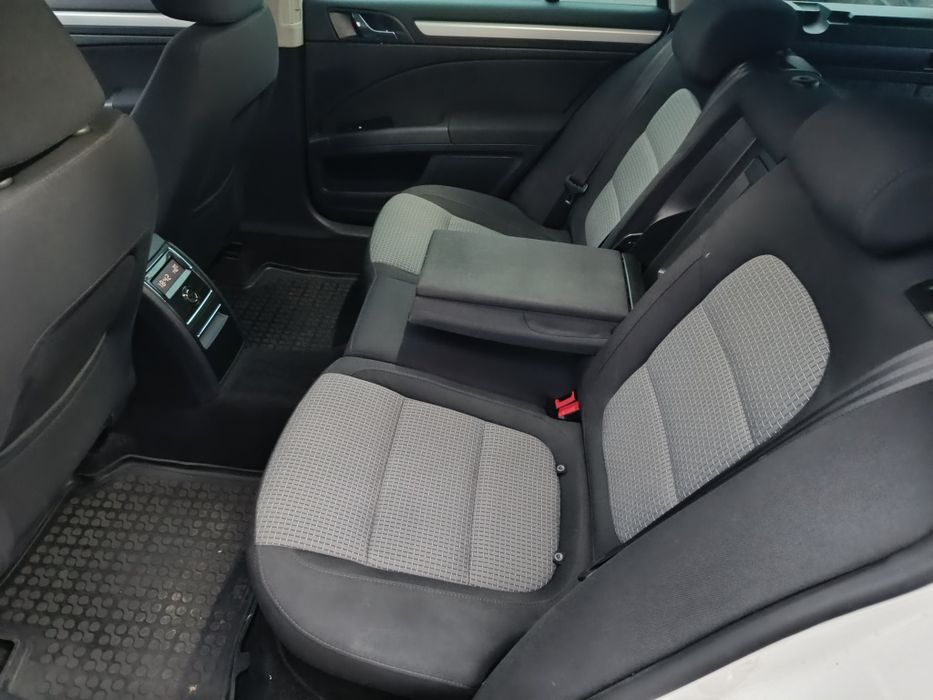 Vând Schimb Skoda Superb Automată An 2013