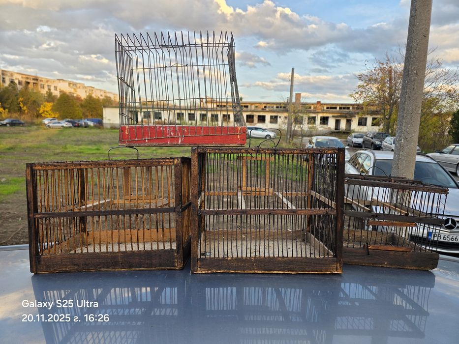 Клетка за пойни птици