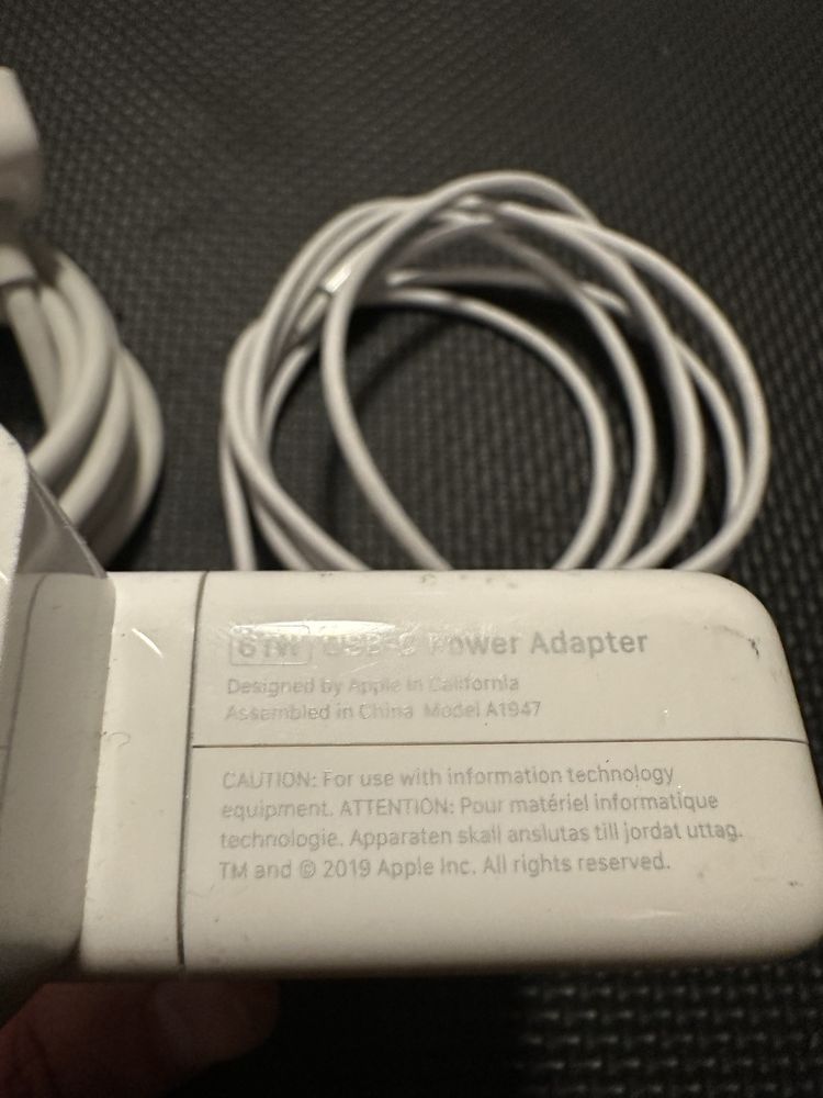 Incarcator Apple Macbook USB-C 61W