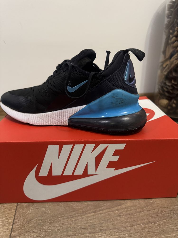 Маратонки NIKE AIR MAX 270 GS