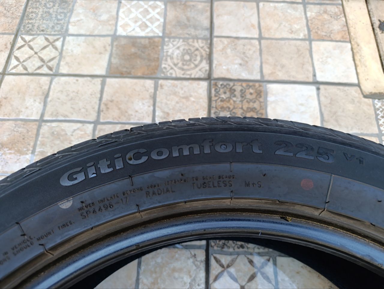 Шины R19 50/235 Giti Comfort