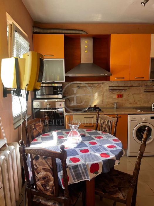 Продава се Тристаен апартамент в Пловдив, Тракия - 86 кв.м за 1566 €/кв.м - Снимка #2