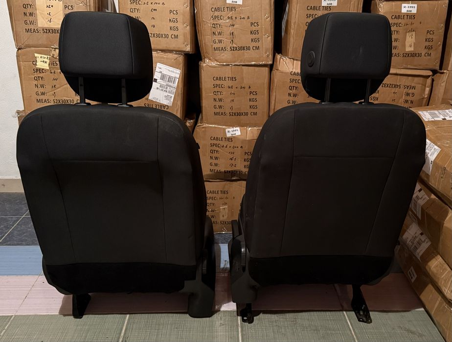 Предни седалки Рено Меган 3, 2015 год.