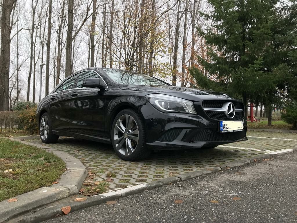 Vând Mercedes Benz CLA 180