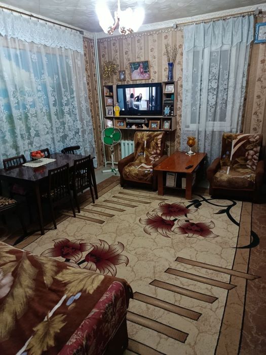 Продается 2х комнатная на Юнусабад 6