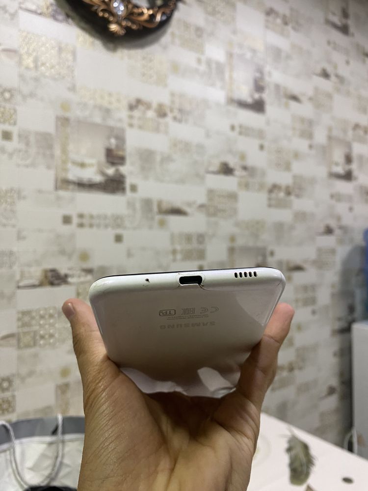 samsung  A11  ideal