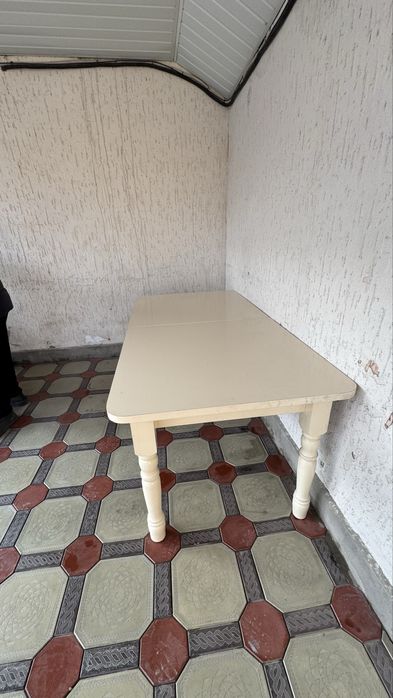 Продам стол гостевой