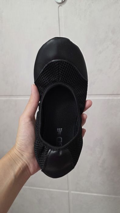 отдам даром чешки. 37 р