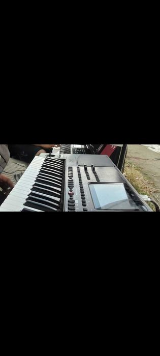 Korg Pa700 /Корг па 700