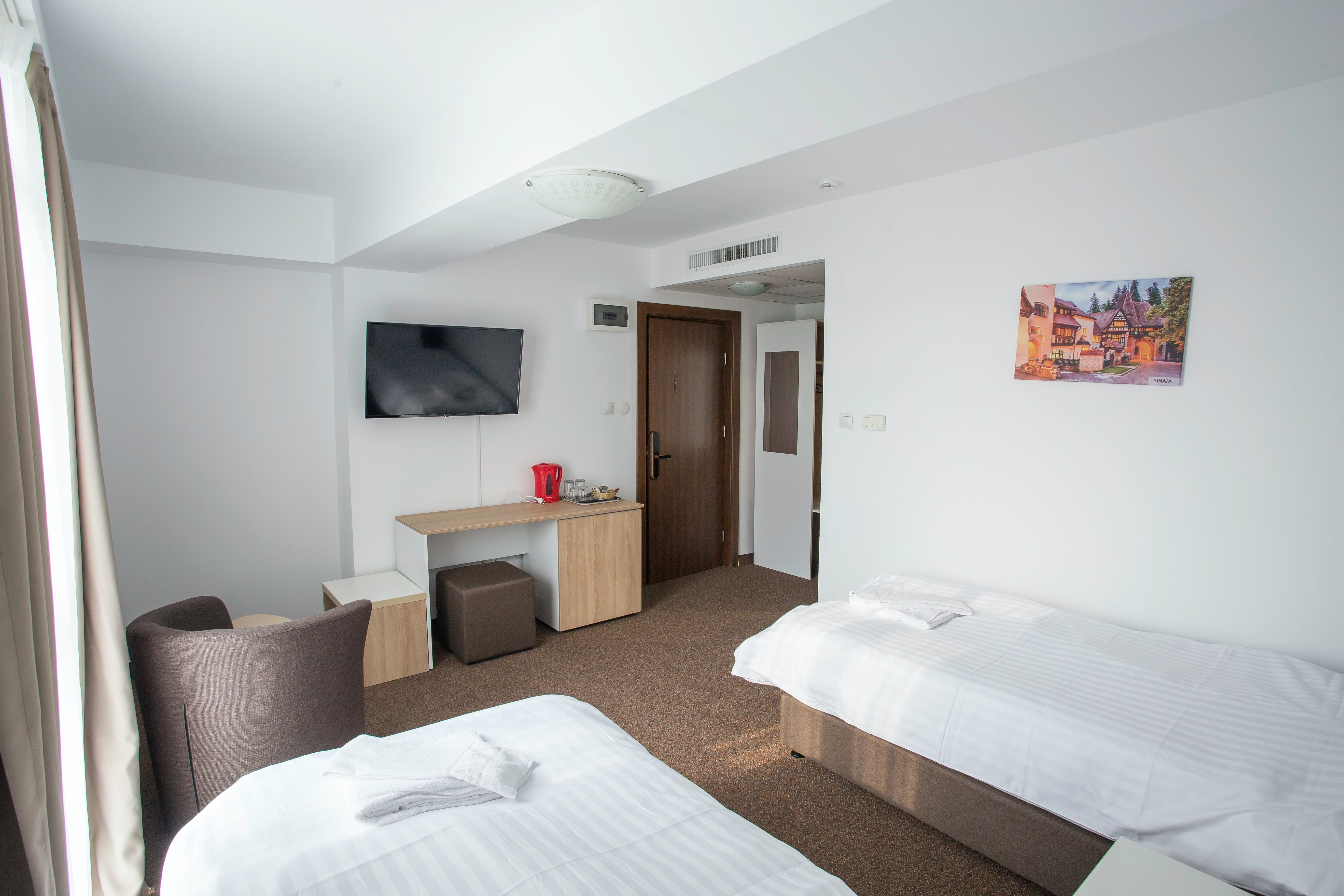 Inchiriere camere regim hotelier, zona Dristor, Str Ramnicu Valcea 17