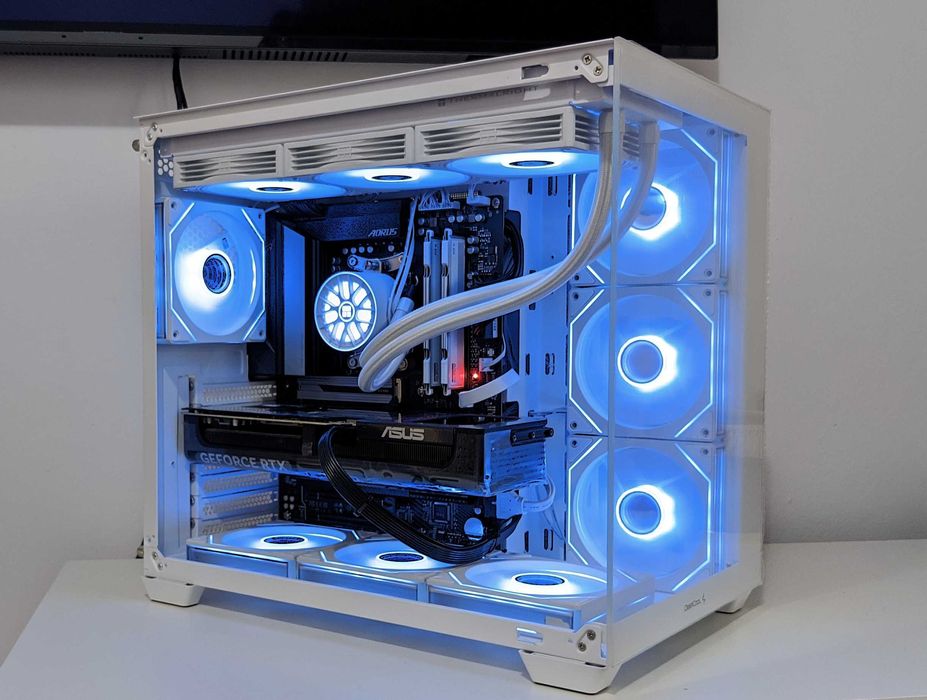 PC Ryzen 7 9800X3D RTX 5070 32GB DDR5 1TB NVMe