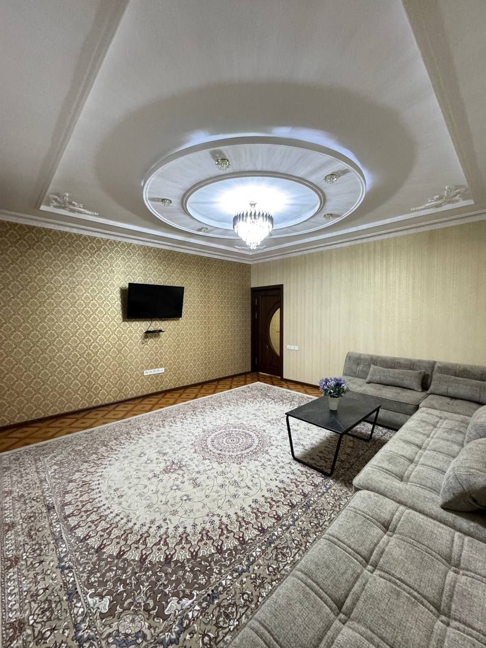 Аренда 2 комнатной квартиры 74кв² Самарканд Дарвоза,Ташкент Сити,Чорсу