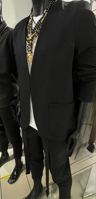 Compleuri Casual/Elegant Sacou si Pantaloni cu sireturi lungi!