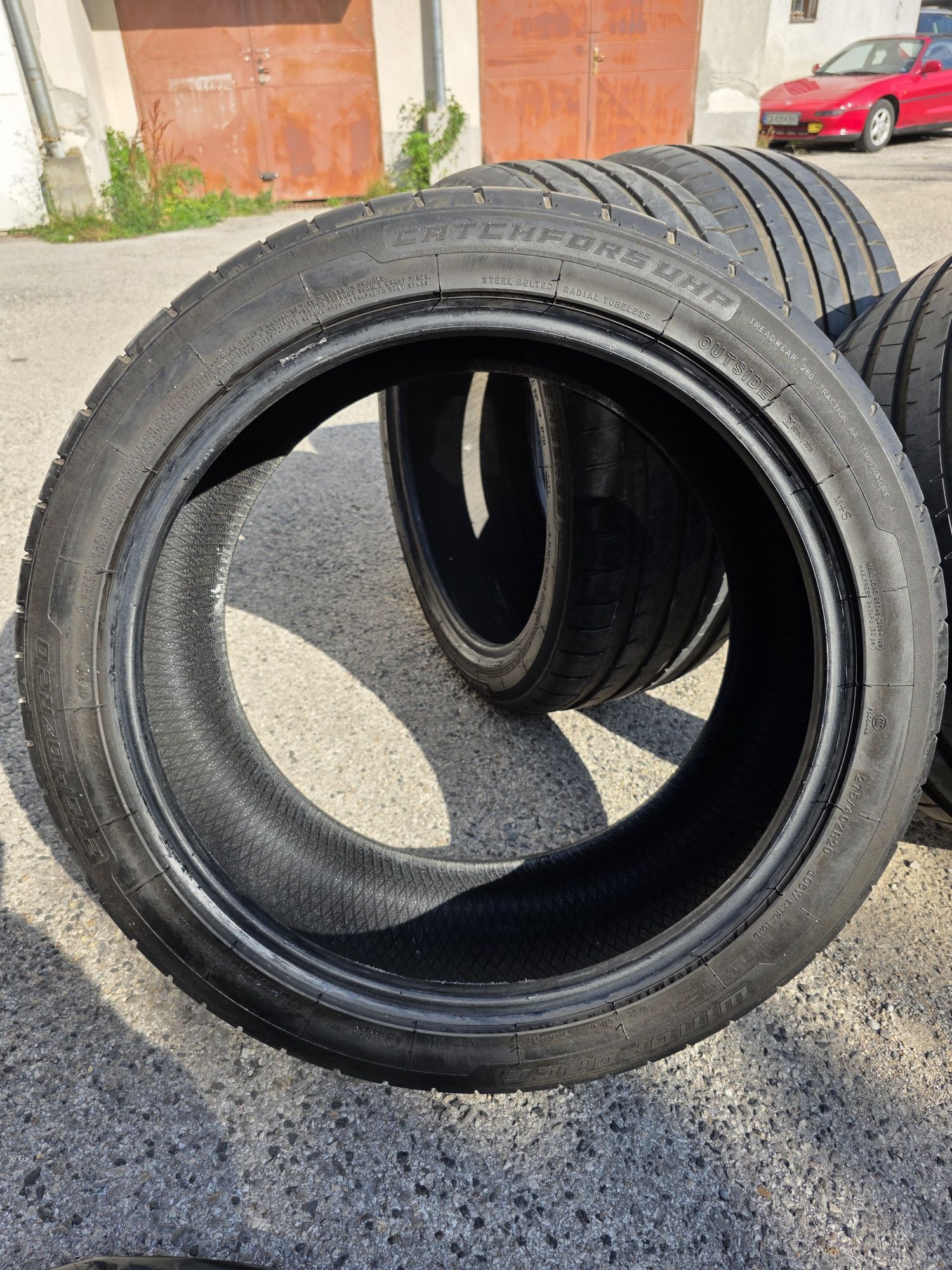 Летни гуми Спорт пакет 275/40/20 и315/35/20 от BMW X5
