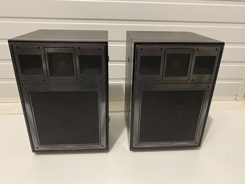 Boxe Sanyo 2 cai bass reflex 25 w