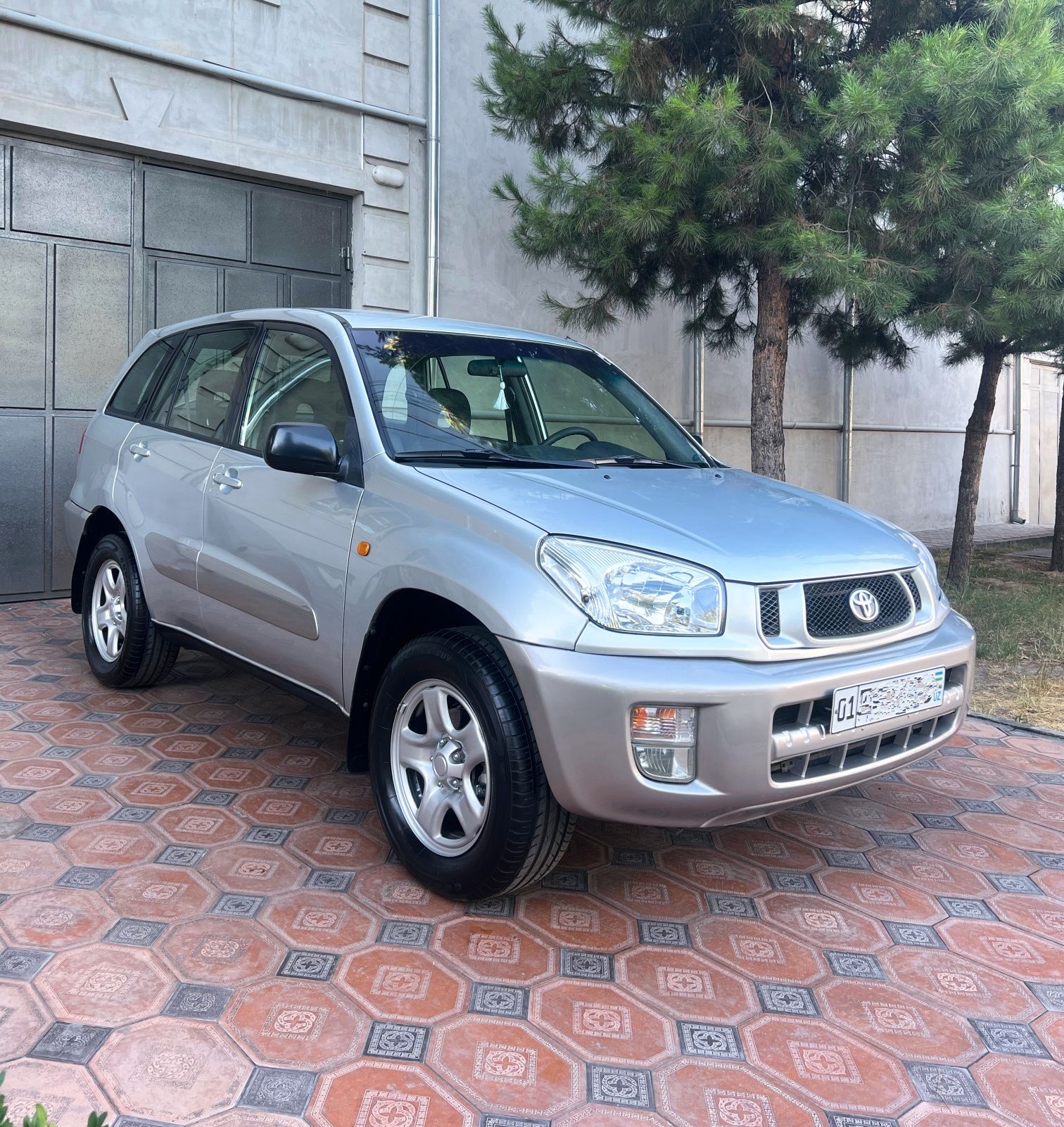 Toyota RAV4  Avtomat