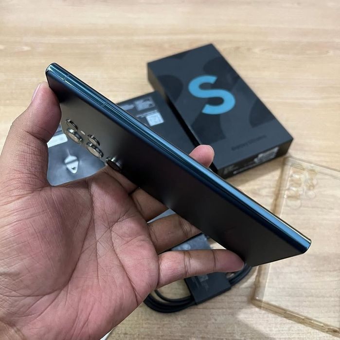 Samsung S22 Ultra kak new 12/256Gb