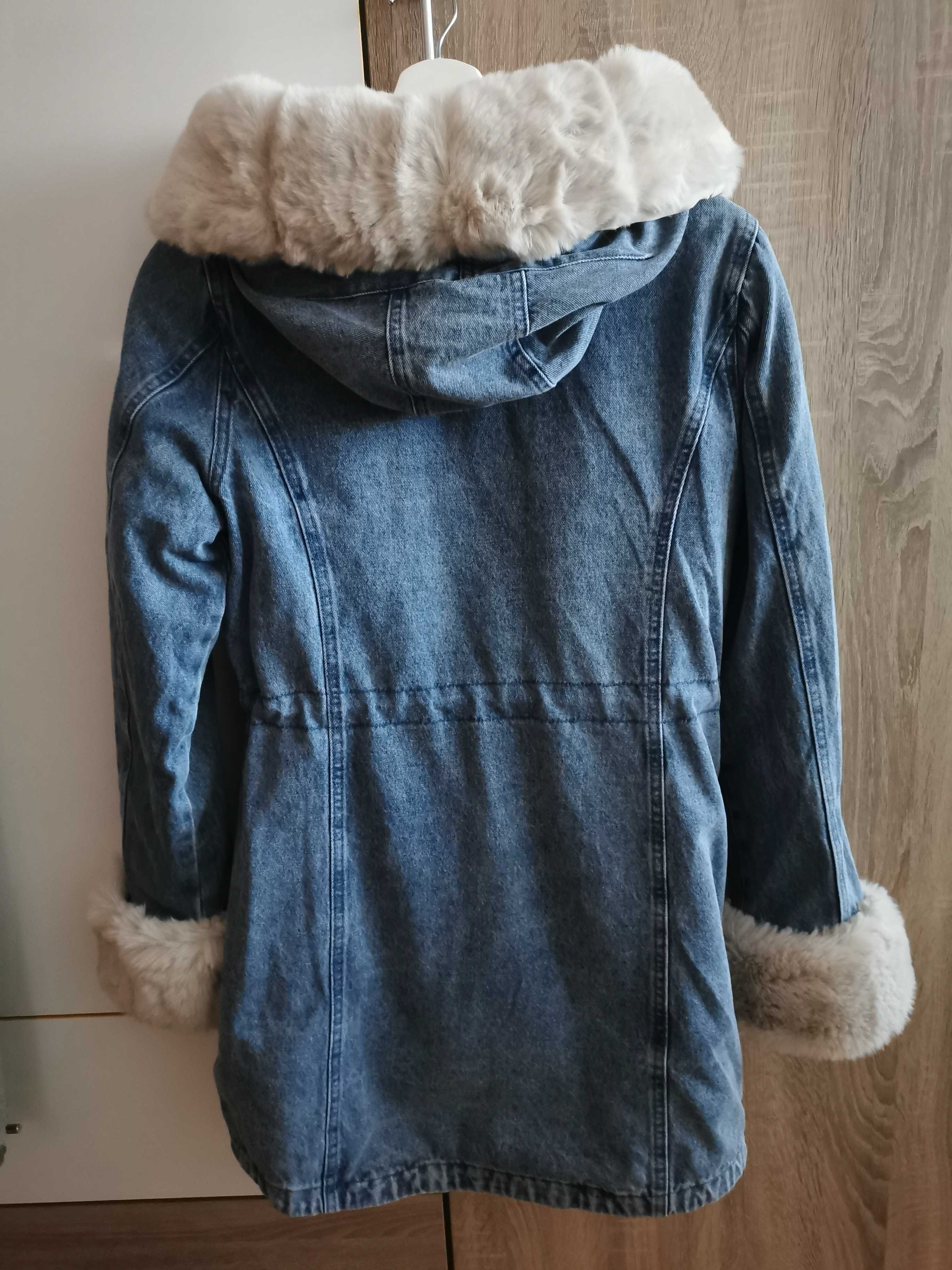 Продавам зимно яке