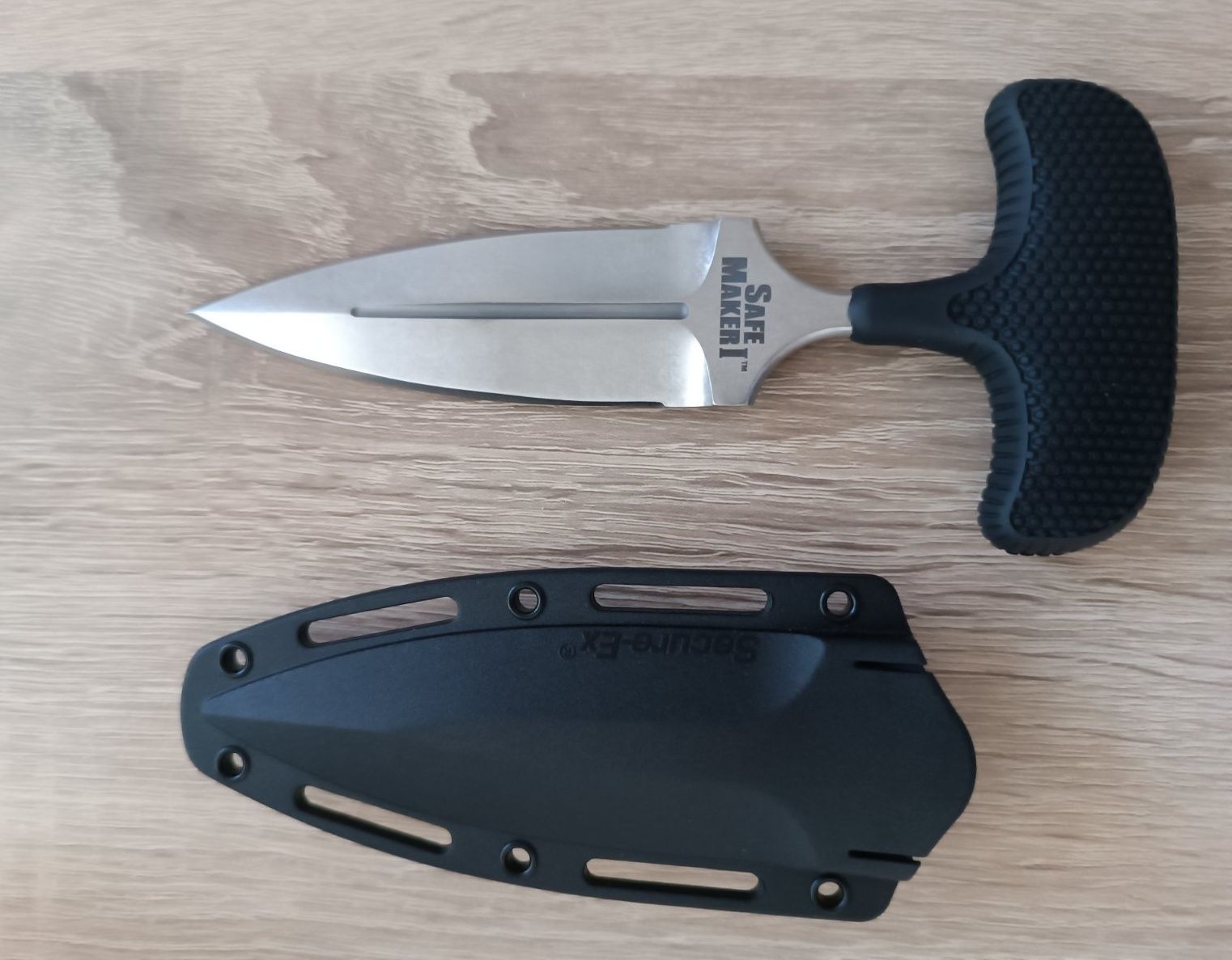 НОВА ЦЕНА Оригинален нож Cold Steel Safe Maker 1