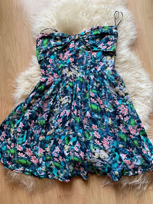 Rochie înflorată Zara
