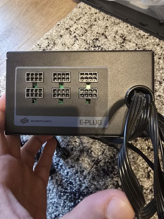 Sursa 700w silentium pc vero 3