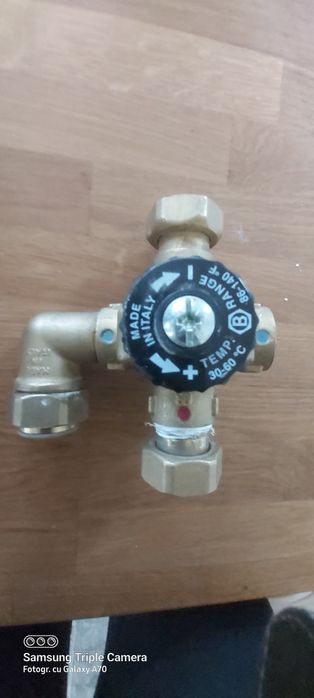 De vânzare vană cu 3 căi!