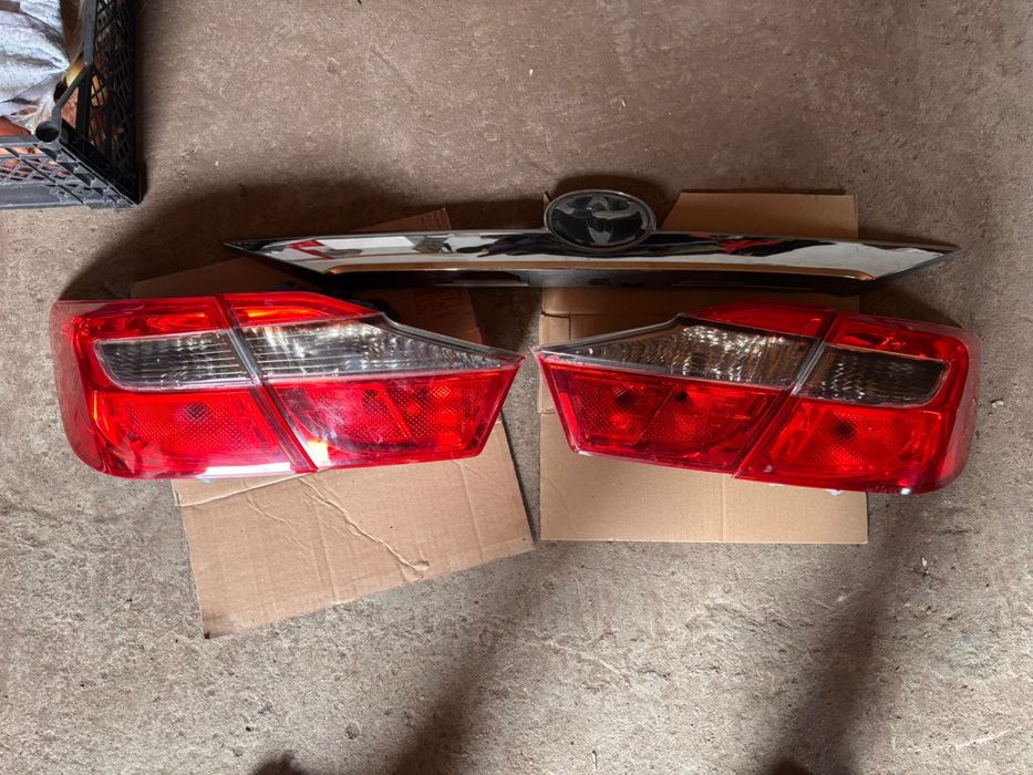 Продам задний фонар камри 50 европеиц