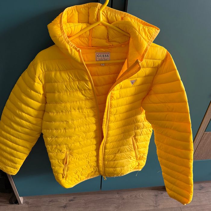 Жълто Яке Guess ново