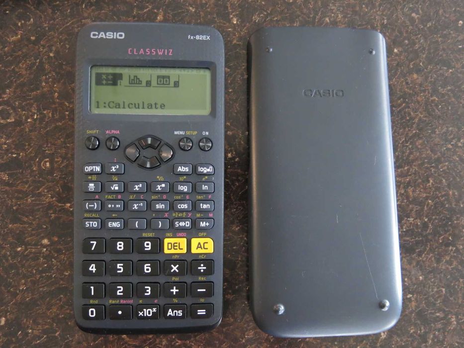 Научен калкулатор Casio fx-82EX, ClassWiz