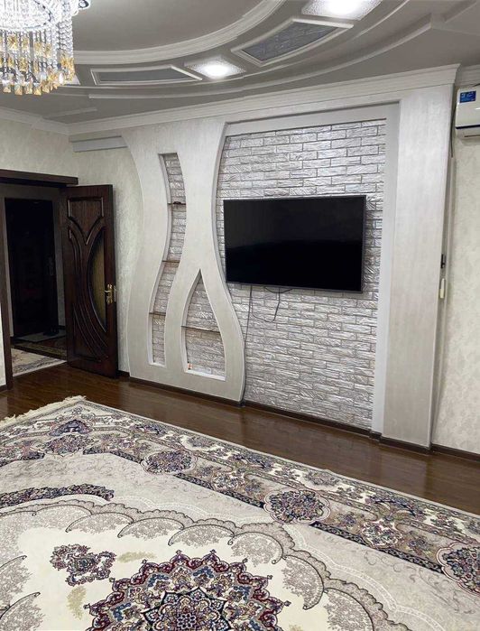 Себзор 4- комнатная квартира с евро ремонтом