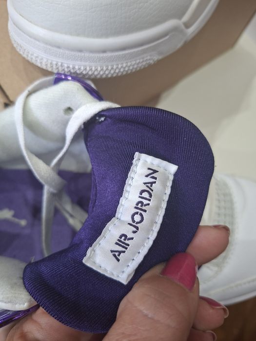 Nike jordan retro 4 metalic purple