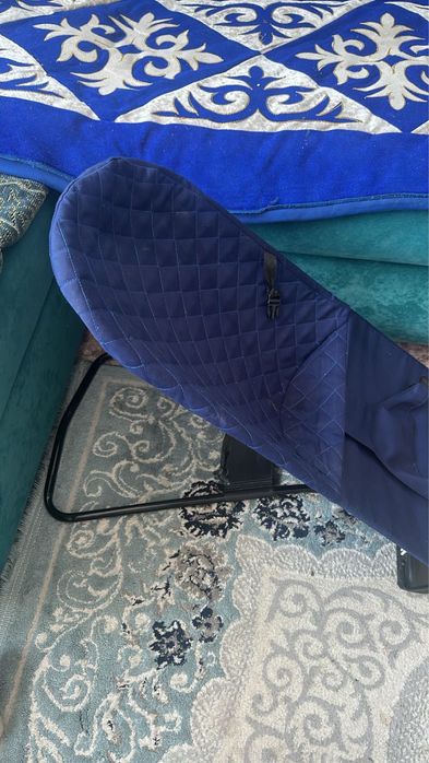 Продам шезлонг бу в хорошем состоянии