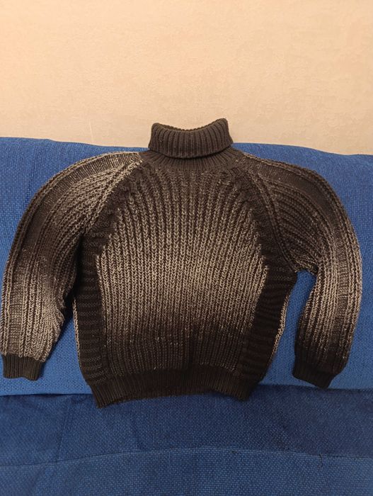 Продам мужской свитер Турция,50-52,недорого