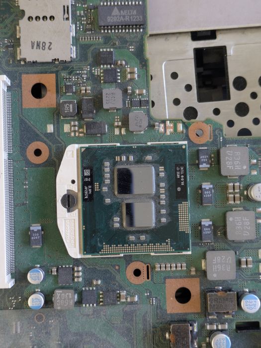 Лаптопи + таблет + батерии