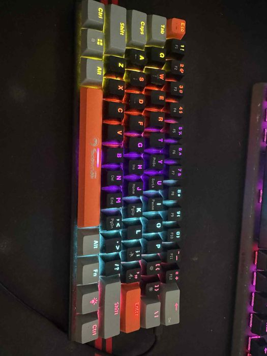 Tastatura mecanica  60%