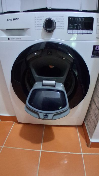 Mașină de Spălat Rufe ca Nouă Samsung