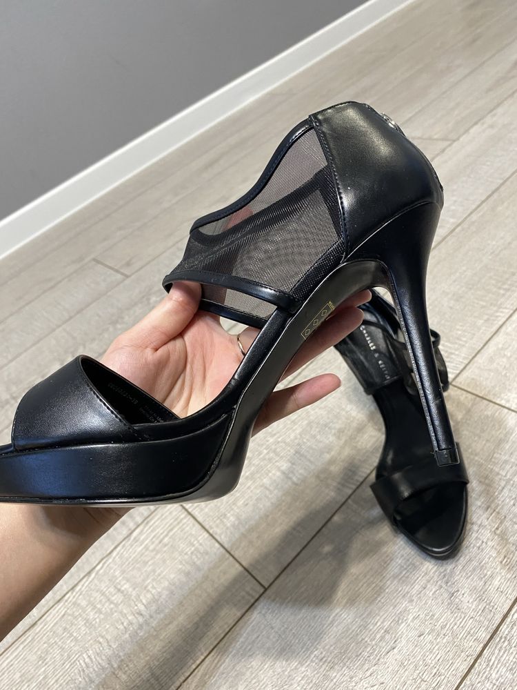 Туфли Charles & Keith