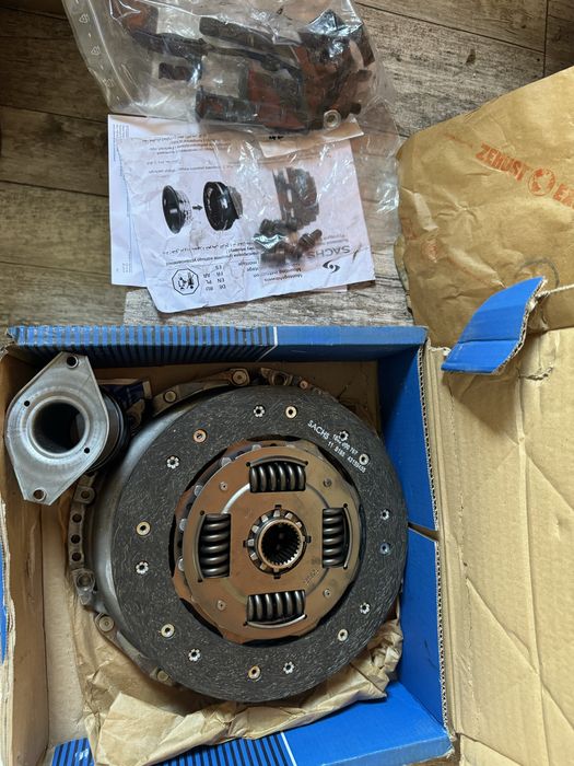 Disc ambreaj pentru audi a4 a5 a6 q5 2.0 diesel