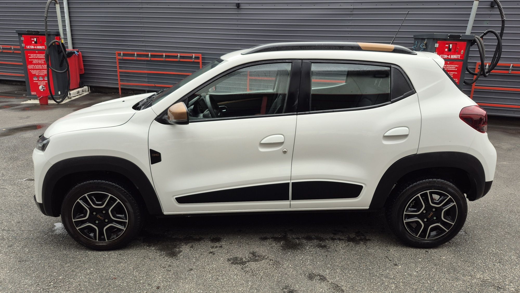 Dacia Spring Extreme 65