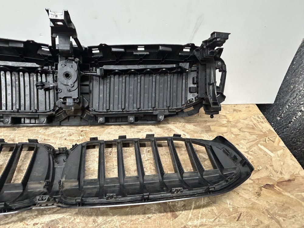 Grile active bmw G20 G21 LCI 2022-2024 grile shadow