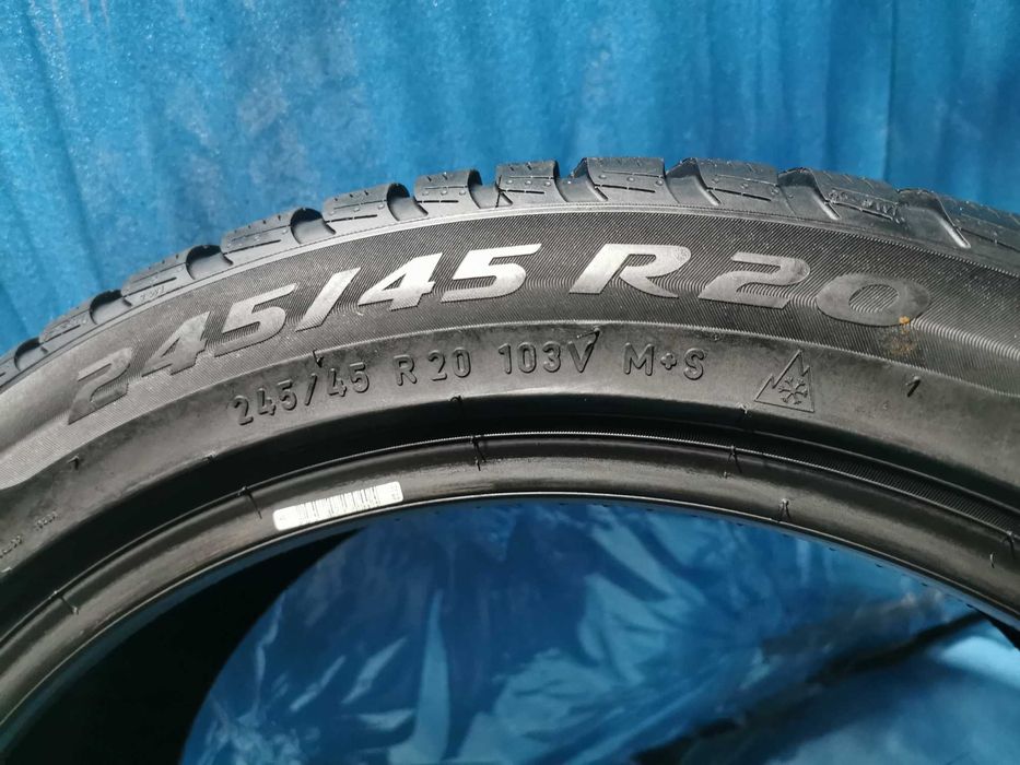 245 45 20 - 275 40 20 pirelli runflat m+s 4 buc