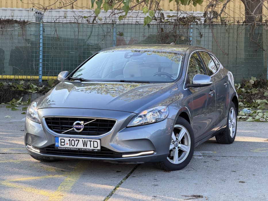 Volvo V40 - 2.0d 120Cp - impecabil, unic proprietar, km reali