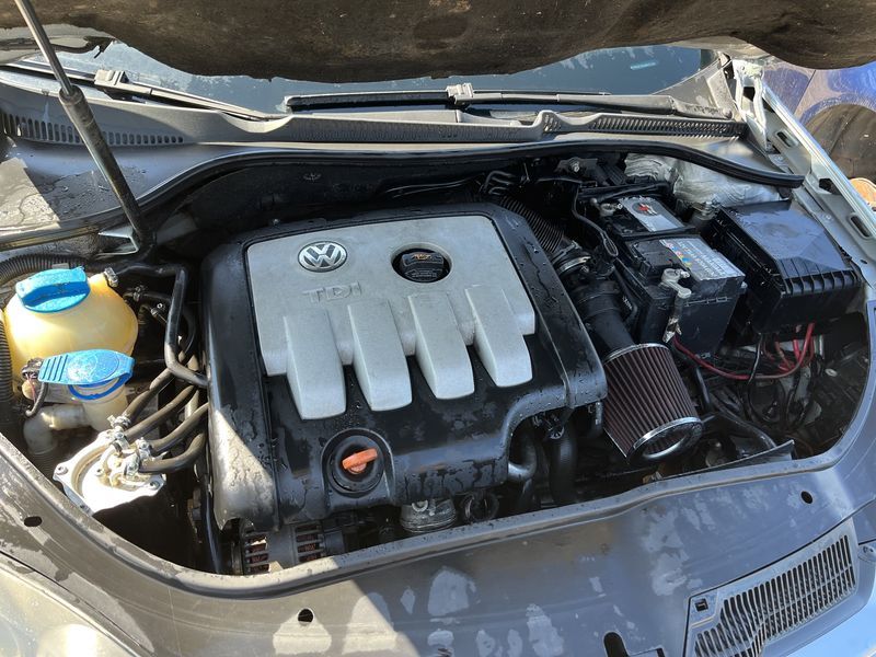 Volkswagen Golf 5 2.0TDI 140кс на части