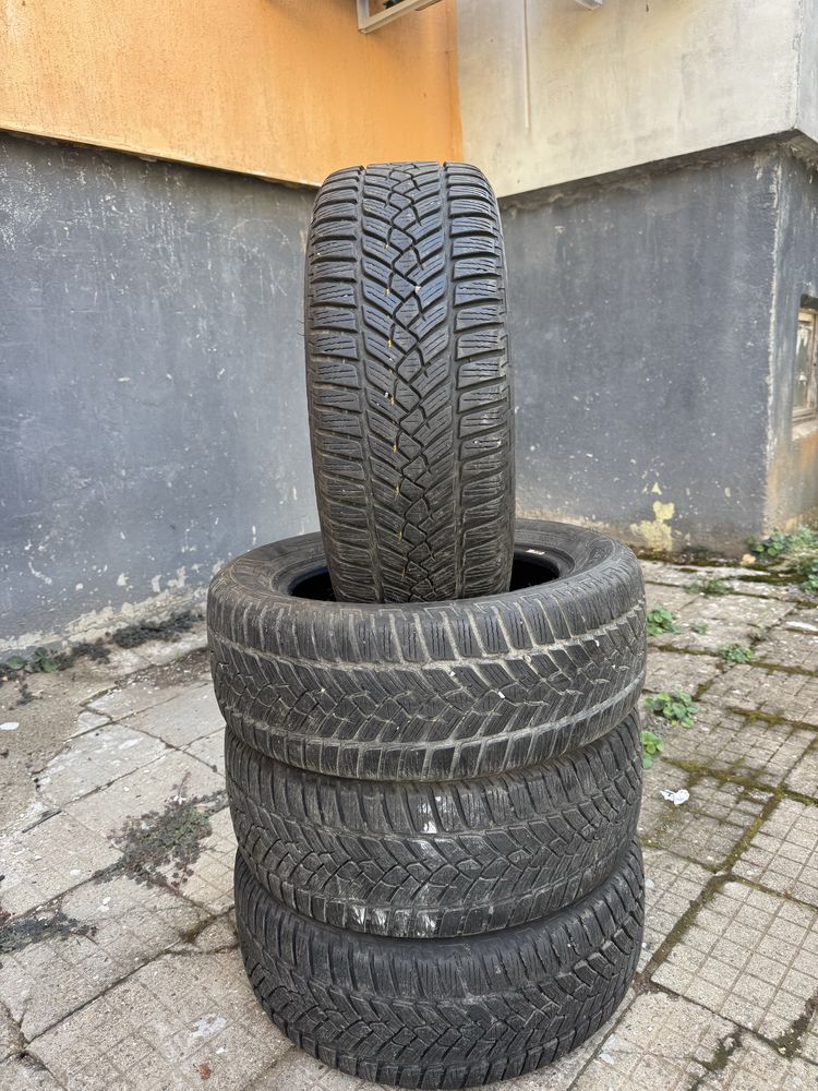 4 бр.зимни гуми FULDA 215/55/16