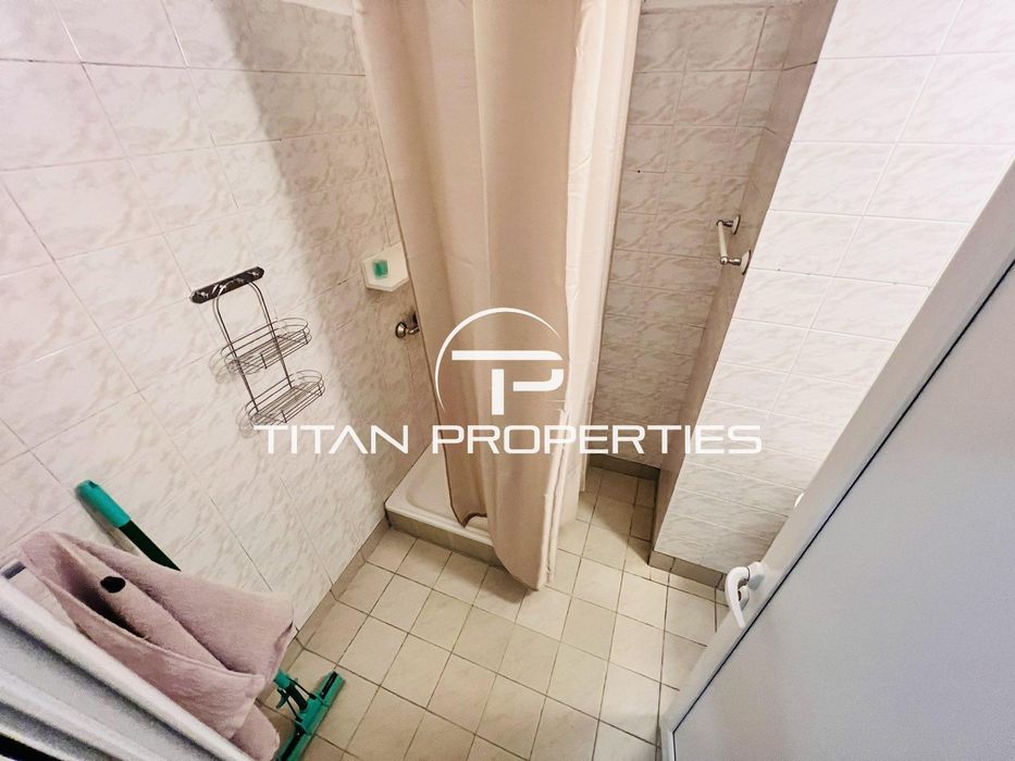 Дава се под наем Тристаен апартамент в Бургас, Център - 85 кв.м за 357 € - Снимка #9