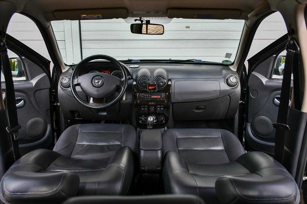 - Dacia Duster, 1.5 DCI, Euro 5, Echipare Prestige -