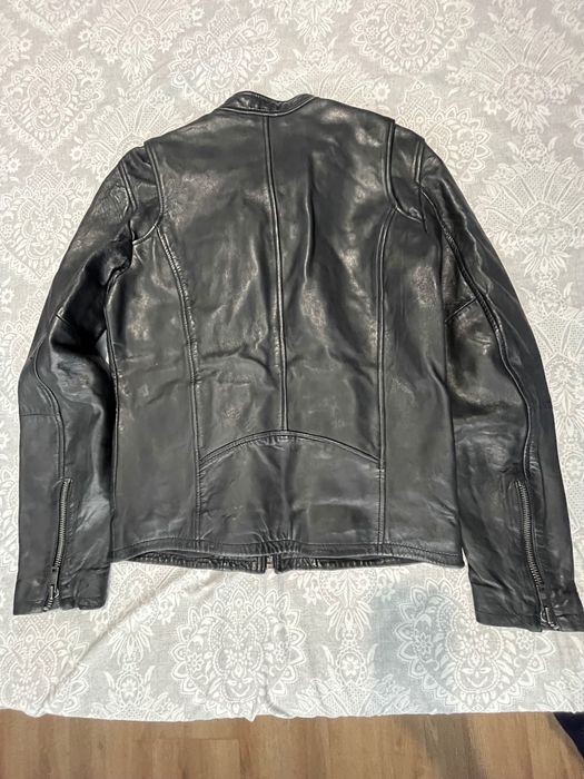 Мъжко кожено яке на superdry