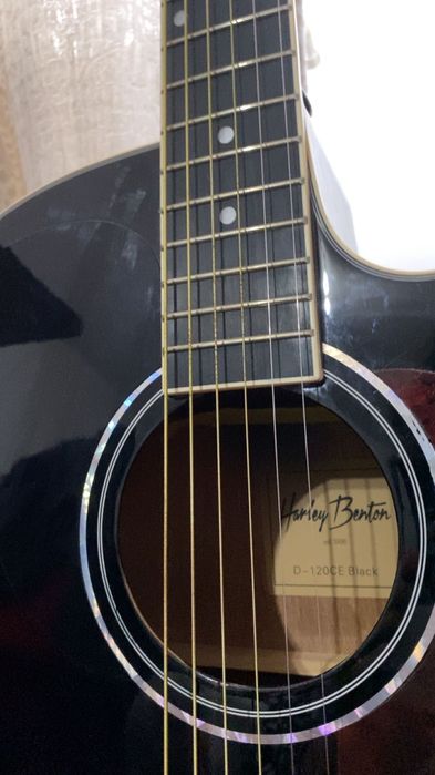 Chitara electroacustica Harley Benton cu husa