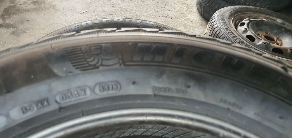 Гуми 2бр 235/55/19 - 255/50/19 - 899лв